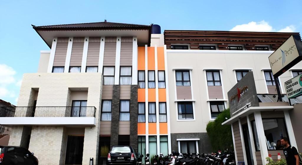 Grand Malioboro Yogyakarta Hotell Exteriör bild