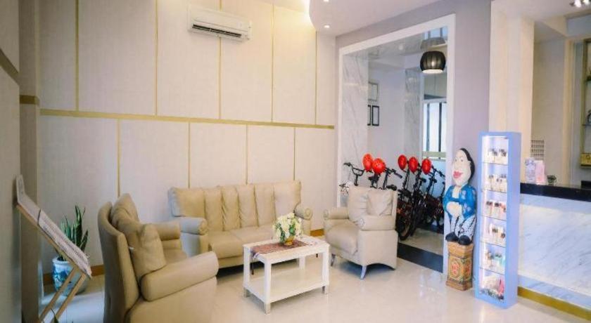Grand Malioboro Yogyakarta Hotell Exteriör bild