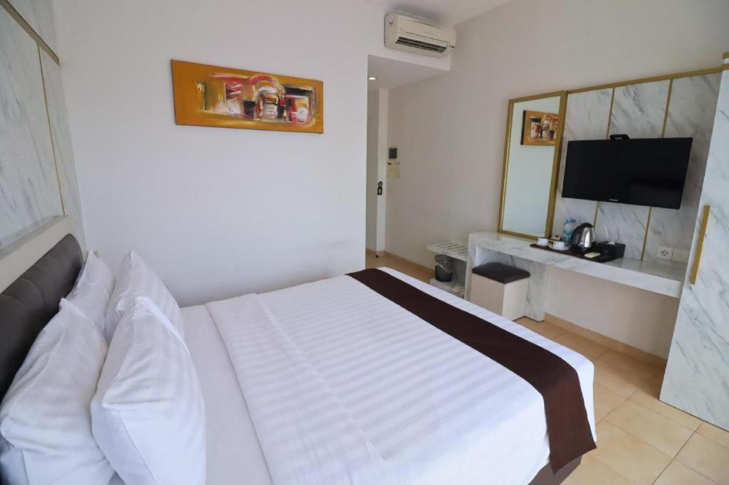 Grand Malioboro Yogyakarta Hotell Exteriör bild