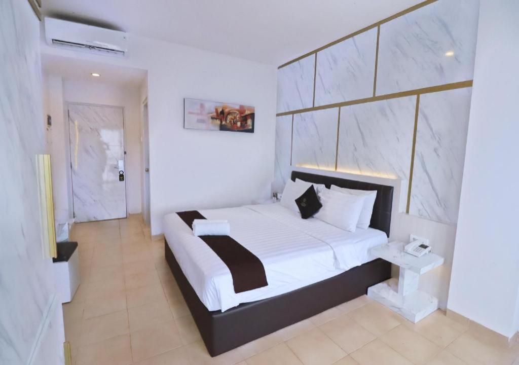 Grand Malioboro Yogyakarta Hotell Exteriör bild