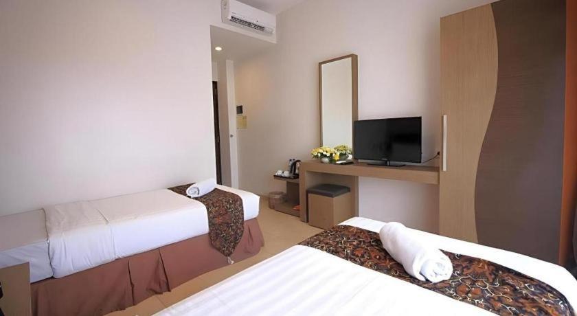 Grand Malioboro Yogyakarta Hotell Exteriör bild