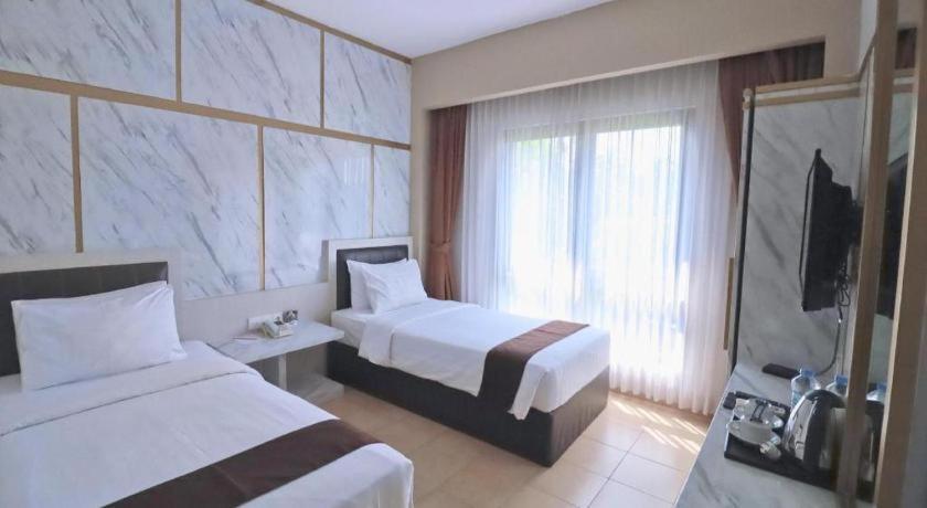 Grand Malioboro Yogyakarta Hotell Exteriör bild